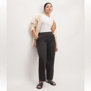 EVERLANE Easy Chino Pull on Pants in Black